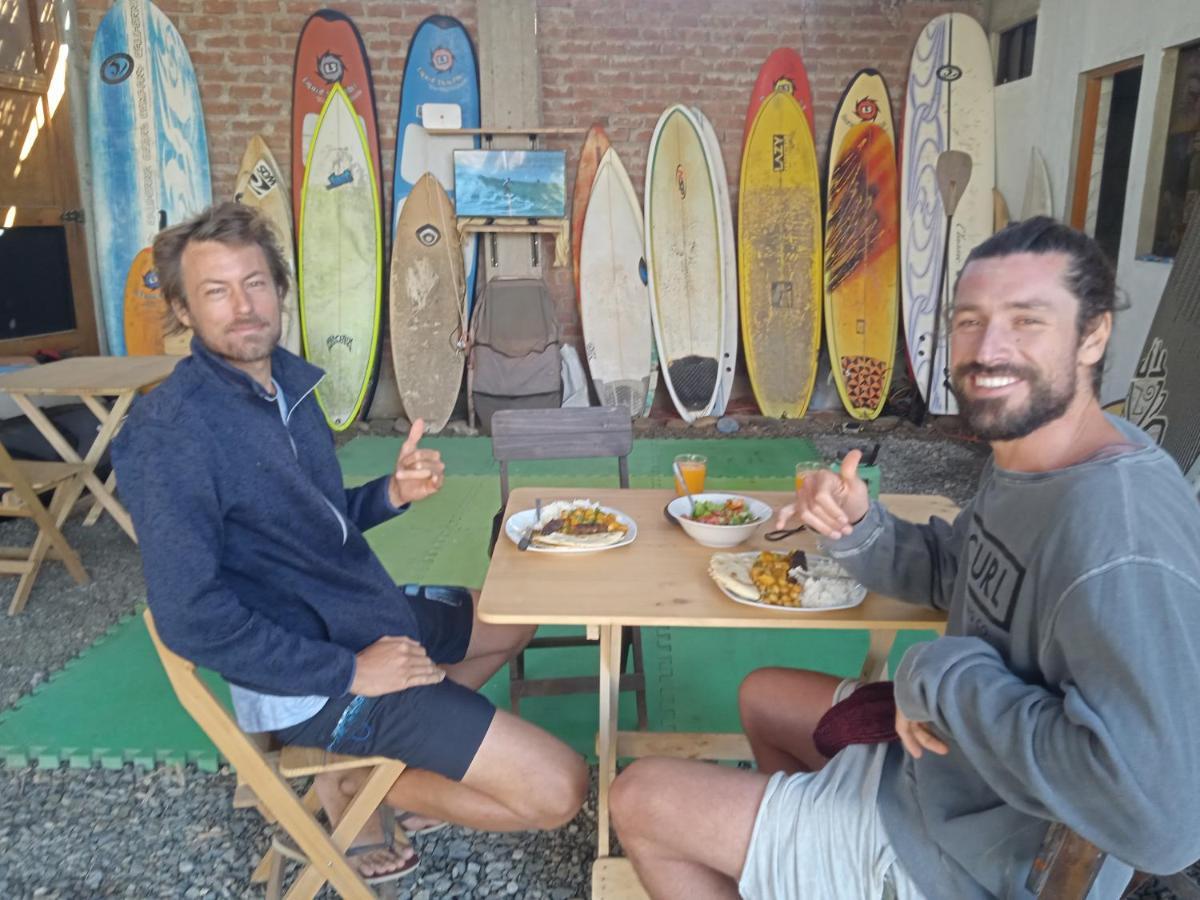 Chicama Surf Camp Hotel Puerto Chicama Ngoại thất bức ảnh